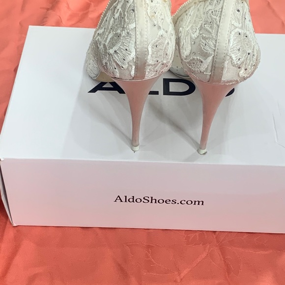 Aldo womens white lace and crystal heels - Picture 4 of 5